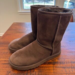 UGG Classic Short Boot